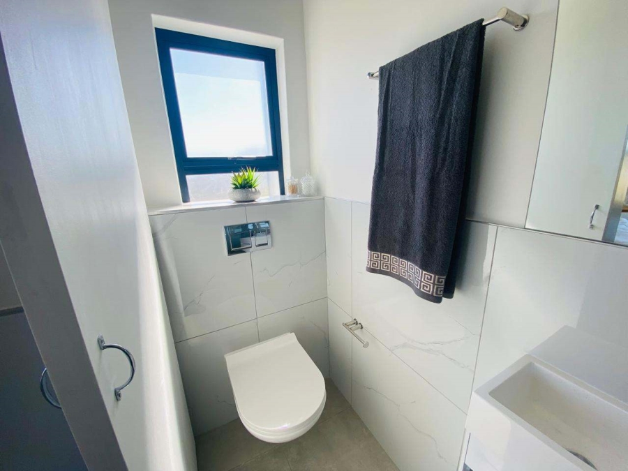 2 Bedroom Property for Sale in Table View Western Cape